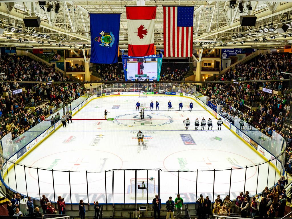 Tip   IJshockey in Portland Maine Tip   IJshockey in Portland Maine